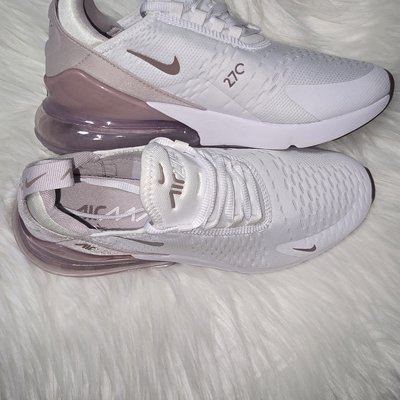Nike Air Max White and Pink Sneakers - Picture 4 of 4
